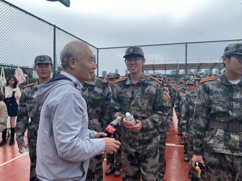 医学信息工程学部开展 “医志凌...